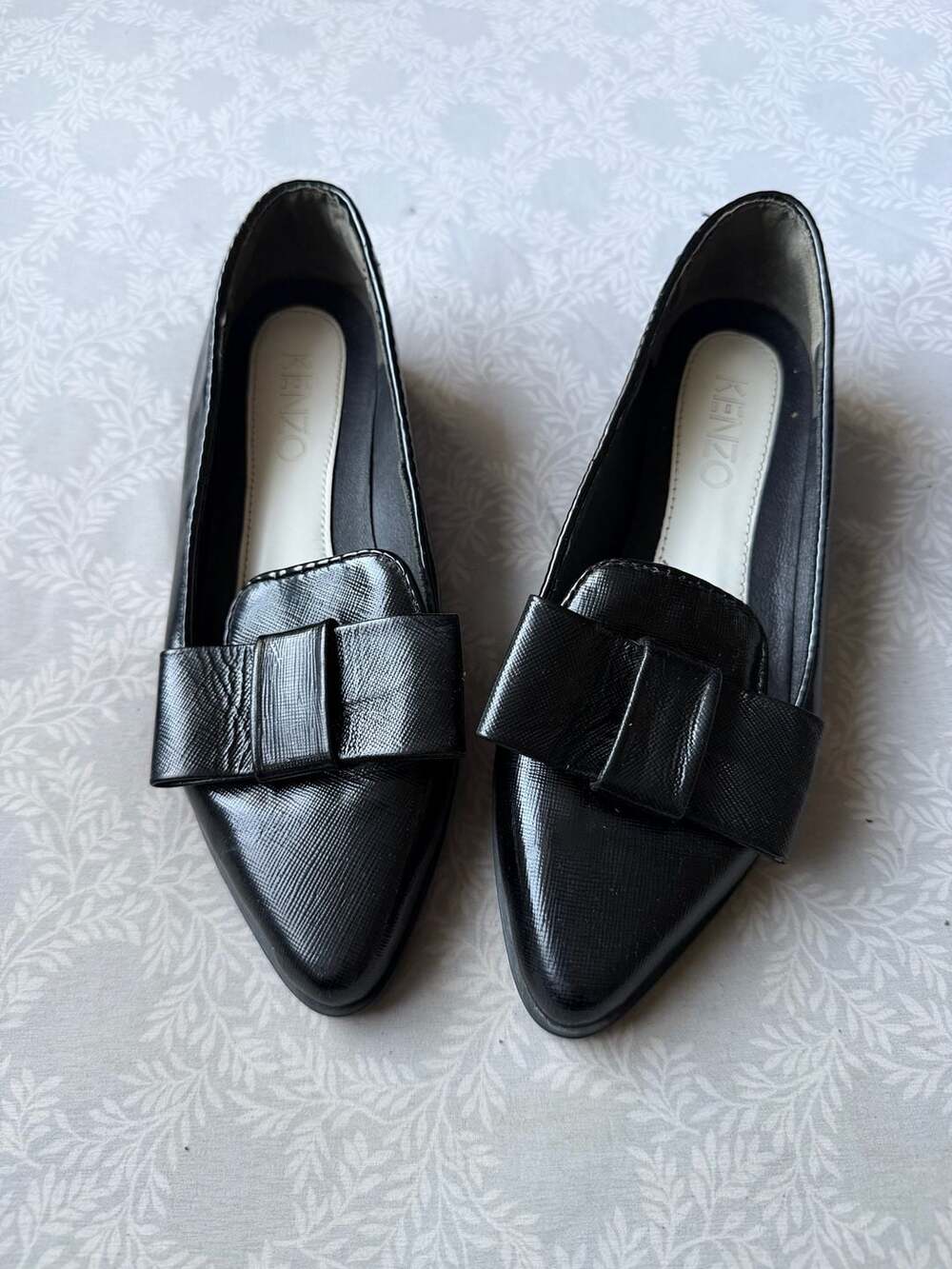 KENZO Black Textured Leather Pointed Toe Bow Flats Loafers Lug Sole Size 35 5